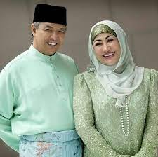 Ahmad Zahid Hamidi with his Wife