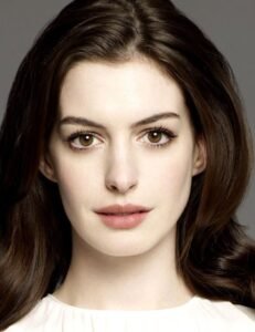 Anne Hathaway brown eyes