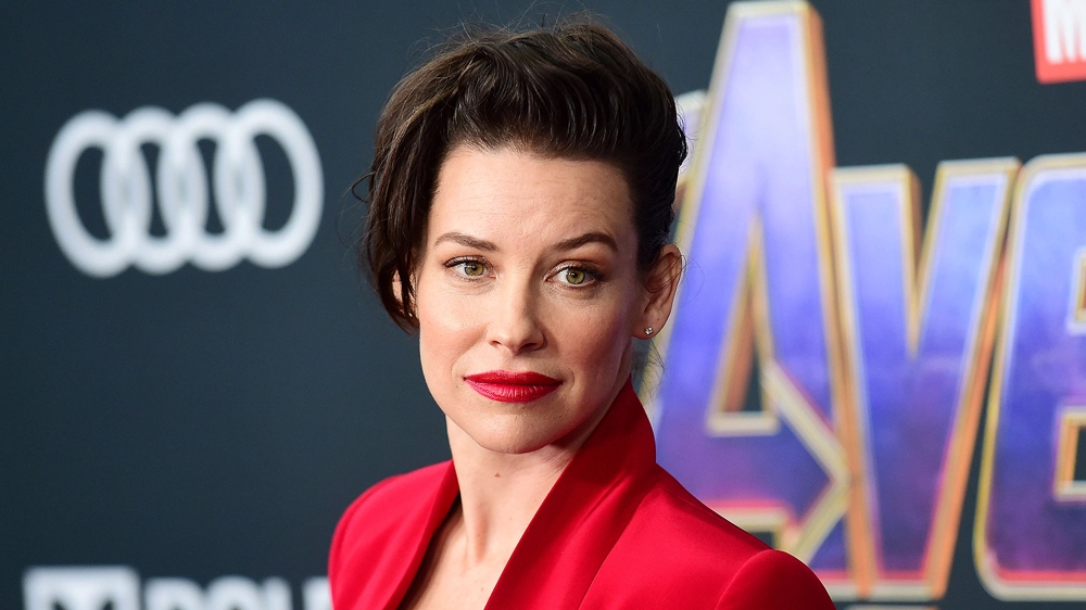 Evangeline Lilly Biography Career Debut Books Mcu Relationship